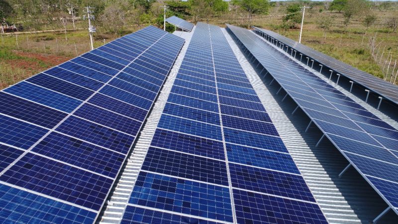 instalación de paneles solares en Banxico