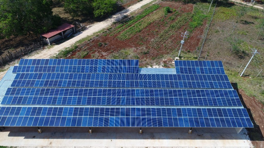 Suncore instala paneles solares en Banxico