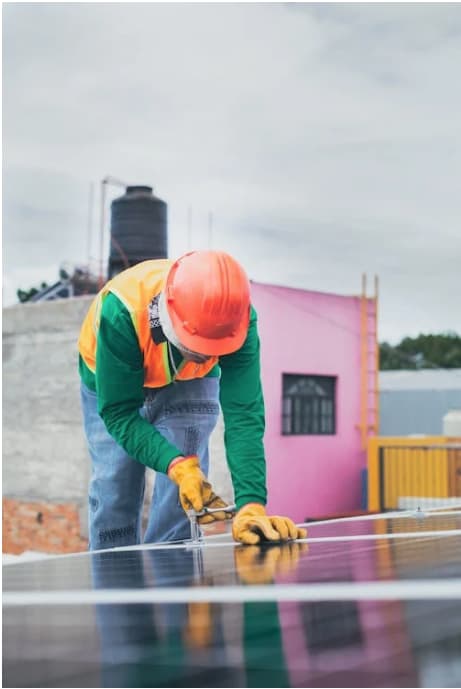 Paneles solares economía 