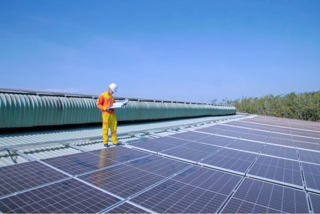 Paneles fotovoltaicos mantenimiento