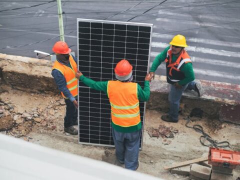 Energía solar interconectada