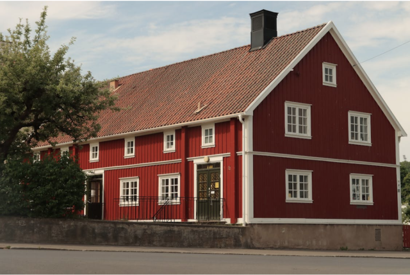 Paneles solares rojos