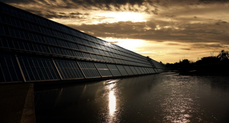 Paneles solares fuga de luz